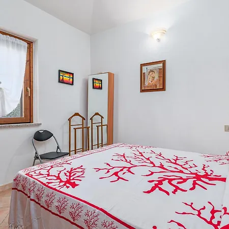 Domus Dejana 산테오도로