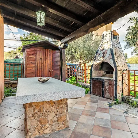 Domus Dejana Holiday home *