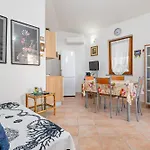 Domus Dejana