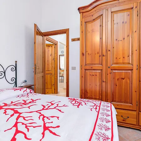 Domus Dejana Semesterbostad San Teodoro (Sardinia)